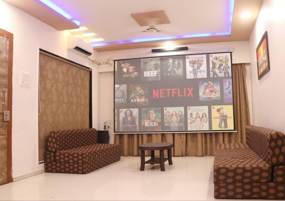 Stayhaven Aqua With Pvt Theatre & Pool Mumbai Kültér fotó