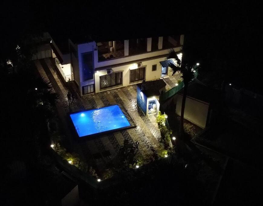 Stayhaven Aqua With Pvt Theatre & Pool Mumbai Kültér fotó